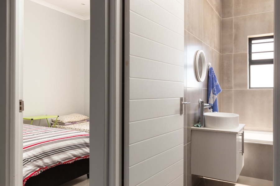 3 Bedroom Property for Sale in Laaiplek Western Cape